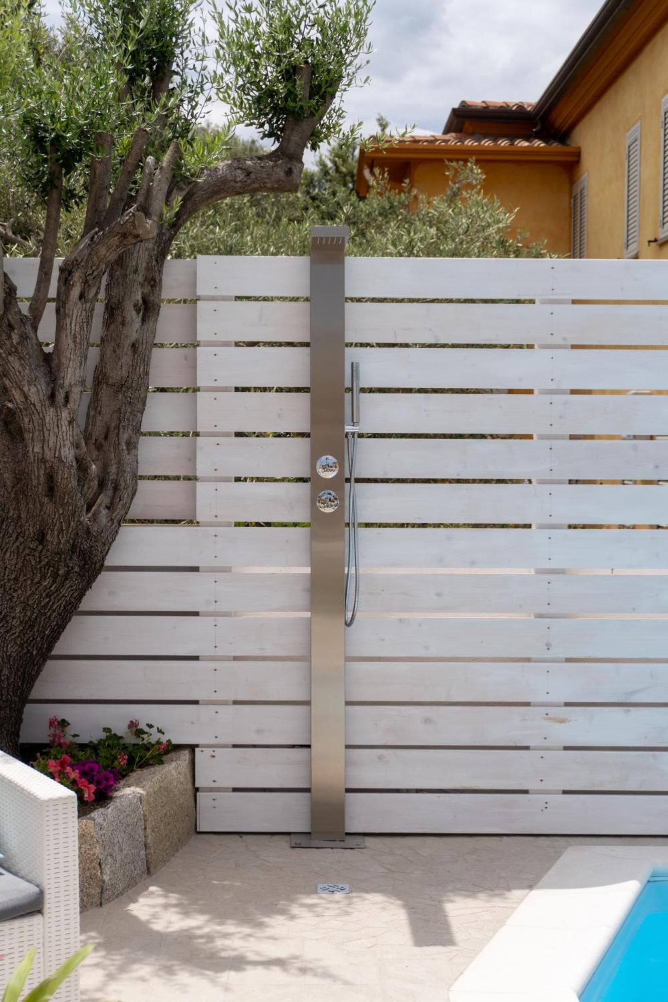 Dicciosu Guest House Budoni Exterior foto